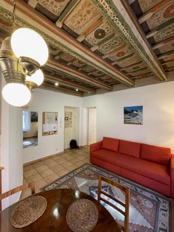 Historical Apartment With Balcony Prag Eksteriør billede